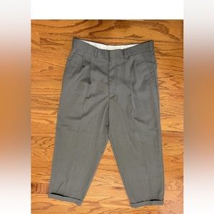 Savane No wrinkle Wool Blend Dress Pant 33 X 25.5 Pleated Gray Teflon Protection